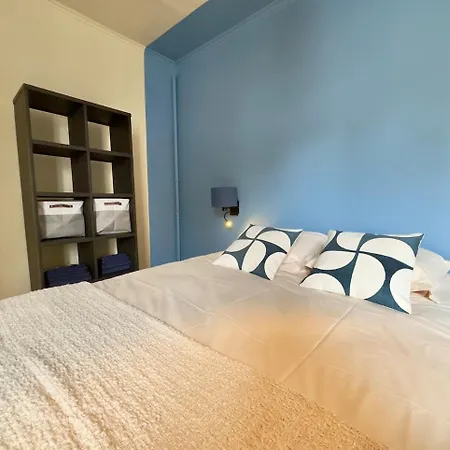 Garden - Center Of - Parking *