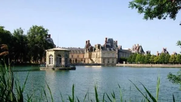 Garden - Center Of - Parking フォンテーヌブロー