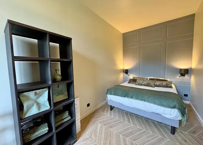 Garden - Center Of - Parking ヴィラ フォンテーヌブロー